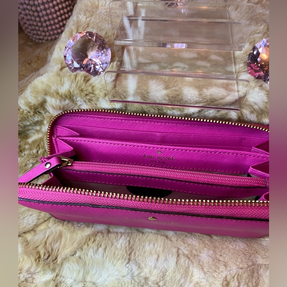 Kate Spade Cedar Street Lacey New York Wallet - Picture 3 of 11